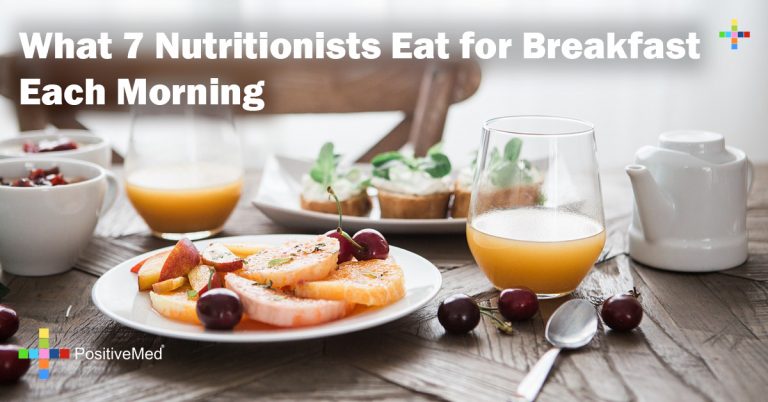 What 7 Nutritionists Eat for Breakfast Each Morning